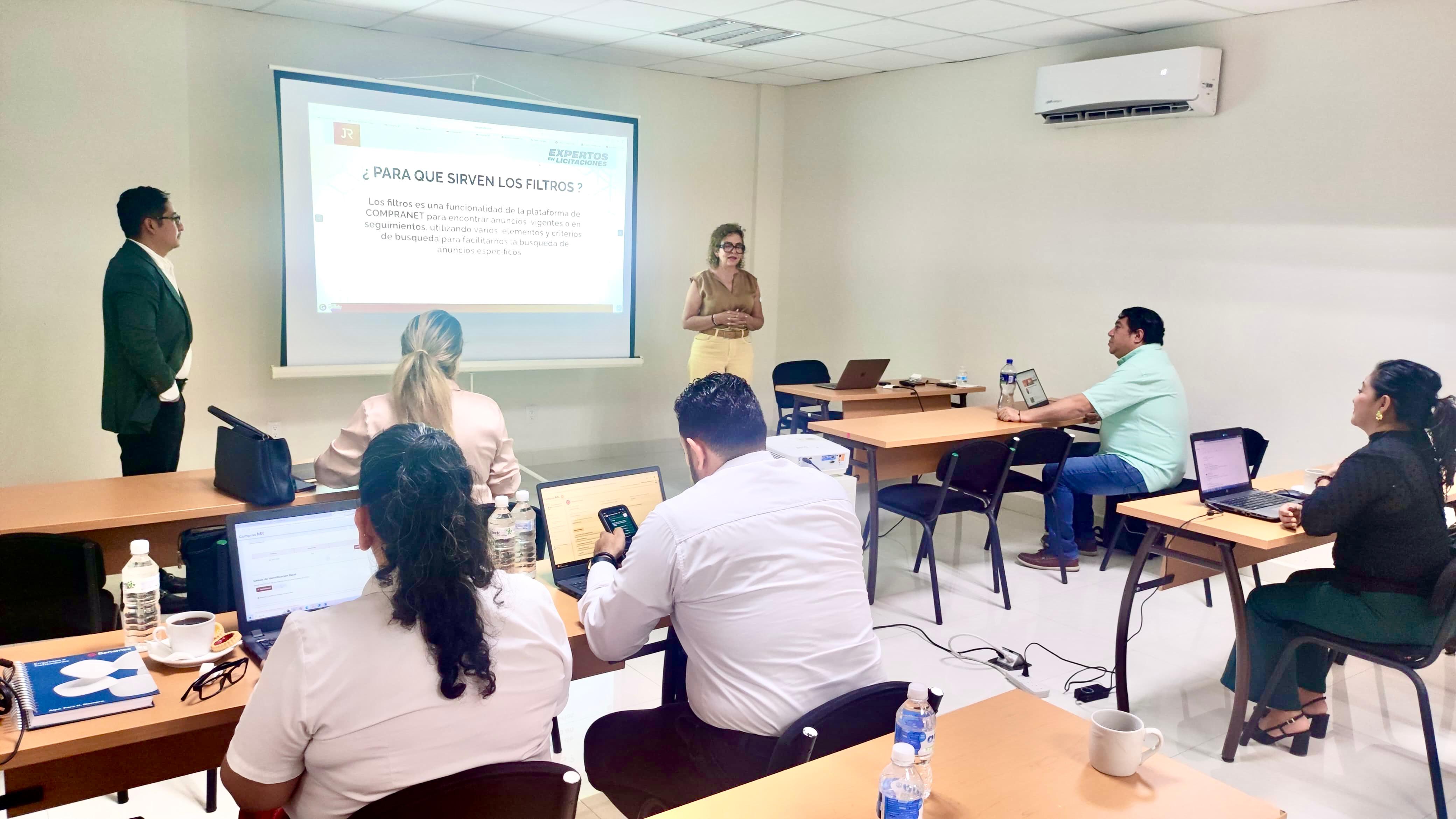 IAP Chiapas concluye con éxito la capacitación a empresarios en Compras MX 2025