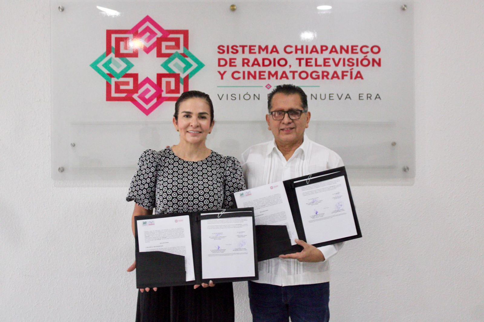 IAP Chiapas y el Sistema Chiapaneco de Radio, Televisión y Cinematografía suscriben convenio de colaboración para fortalecer las capacidades institucionales y habilidades  de los funcionarios